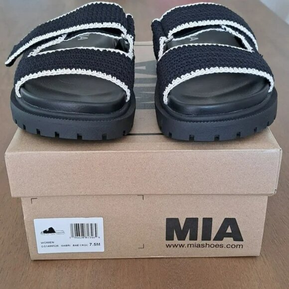 MIA Gabri Women's Knit Sandal - Color: Black / White - Size: 7.5 - Picture 4 of 9